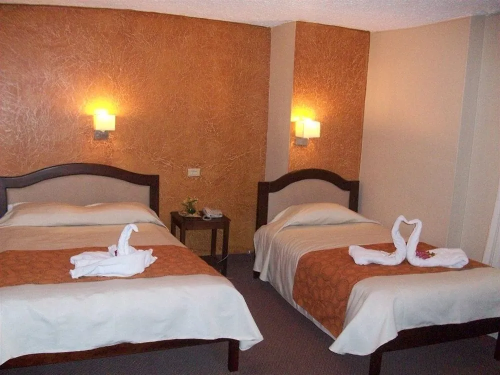Hotel Tomebamba 쿠엔카 3*,  에콰도르