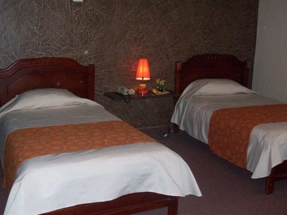 Hotel Tomebamba 쿠엔카